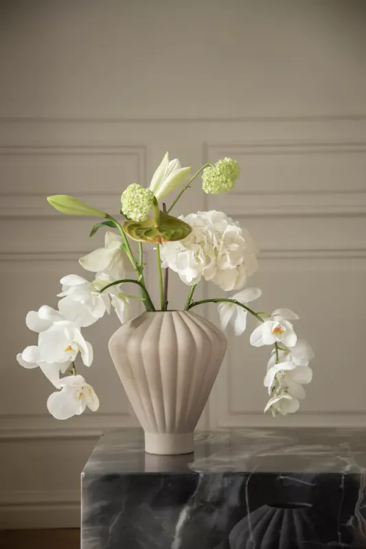 Evelyn Ceramic Vase Sand